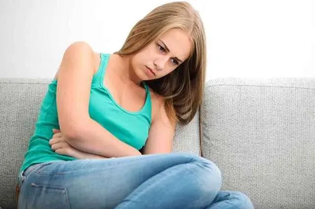奇案纪实：女子两次被强奸，第三次在自己生殖器上涂毒，致性侵男子死亡是否构成犯罪？