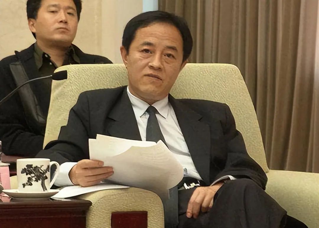 最高人民法院原副院长,和开律所的儿子一起受贿,一笔感谢费高达1800万